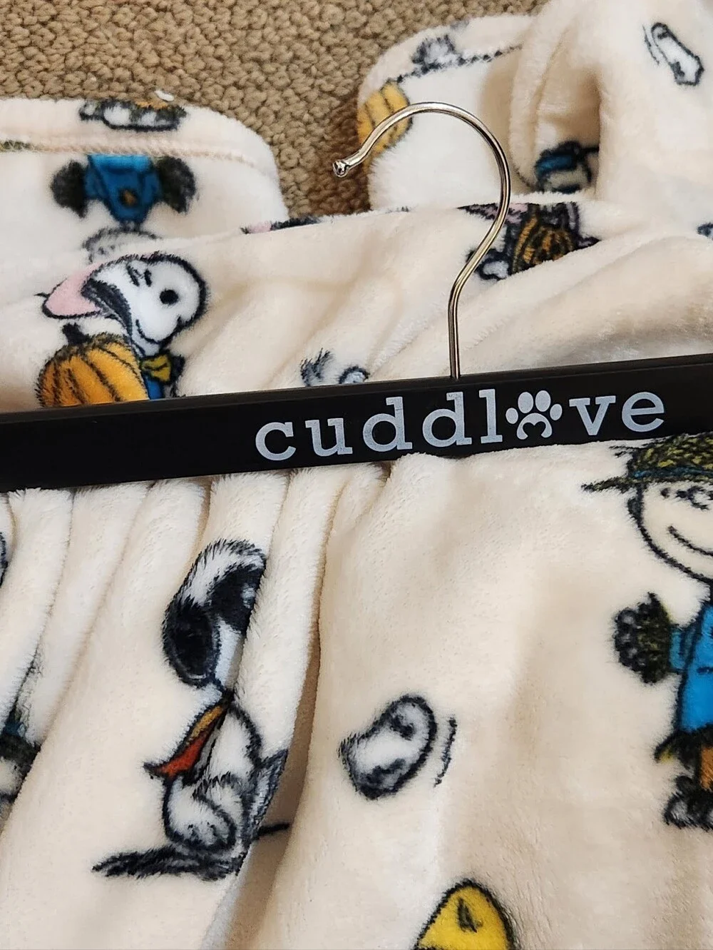 Halloween Peanuts Snoopy & Friends Cream Fleece Throw Blanket Size 60 x 90